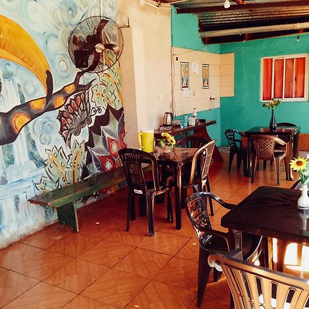 Hostel Loli Puerto Iguazú Esterno foto