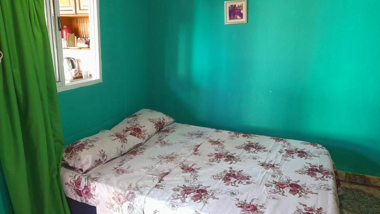 Hostel Loli Puerto Iguazú Esterno foto