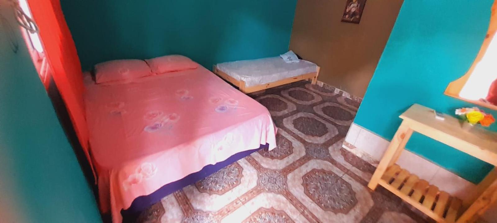 Hostel Loli Puerto Iguazú Esterno foto