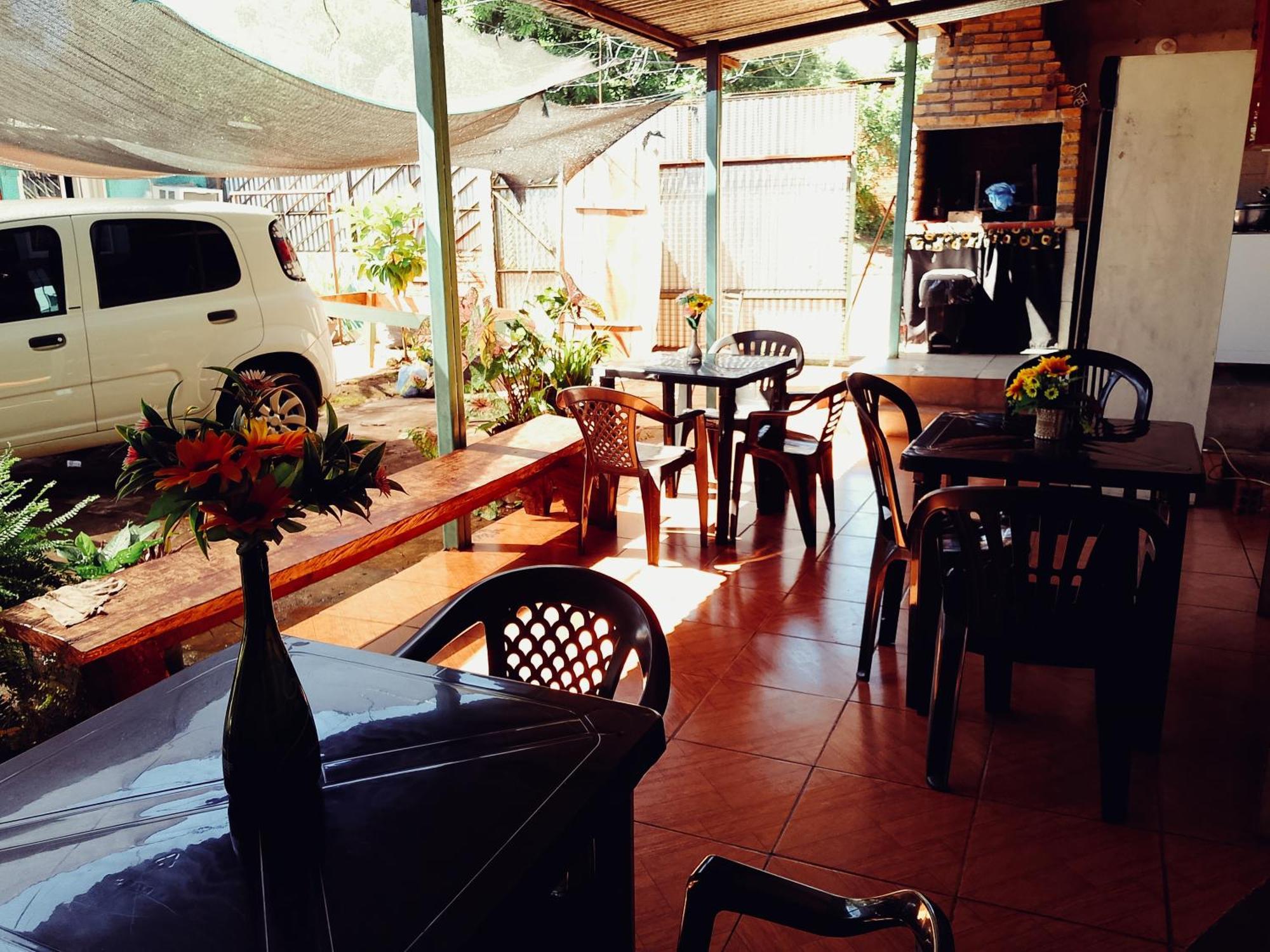 Hostel Loli Puerto Iguazú Esterno foto